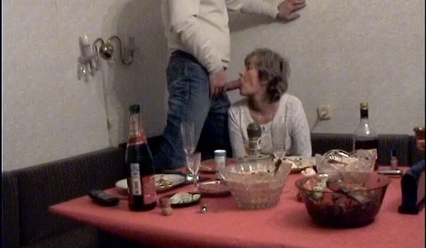 Multiple Cocks or Few? Amateur Porn Photos with Explicit Group Sex Action