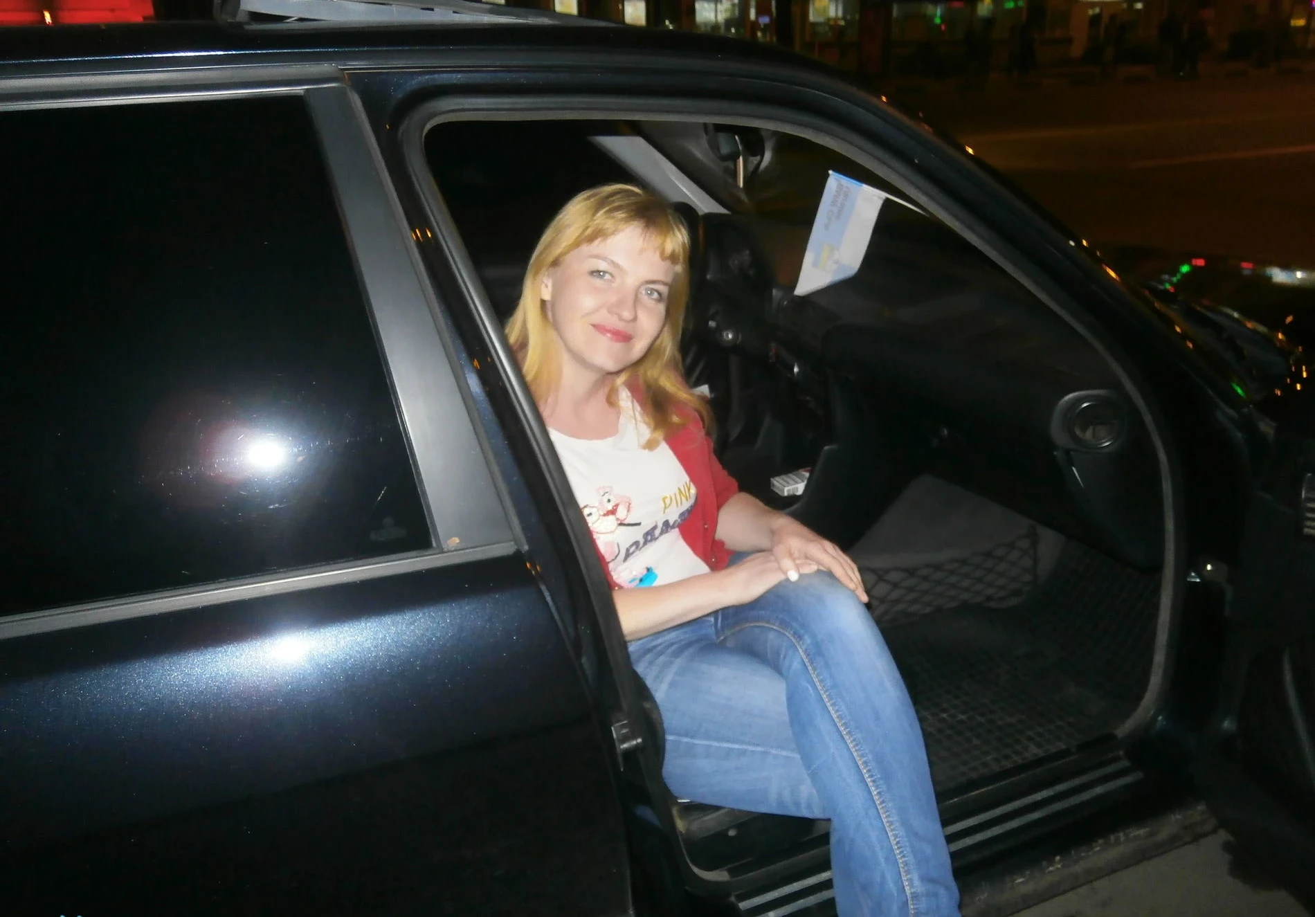 Hotwife Gangbang in Sauna with Caucasian Men - Amateur Porn 4