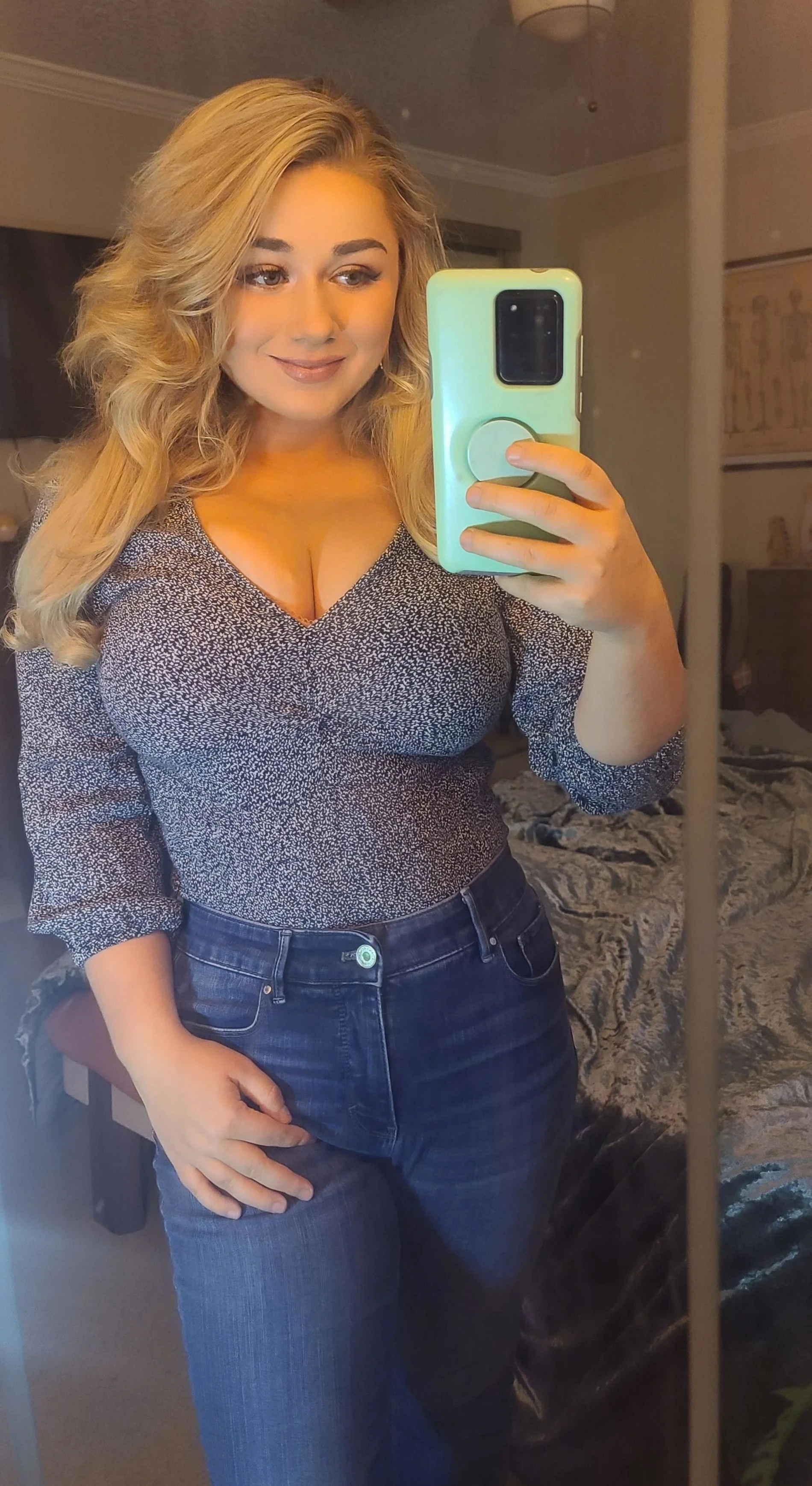 Amateur Busty Blonde Teen with Big Tits Exposed in Explicit Photos