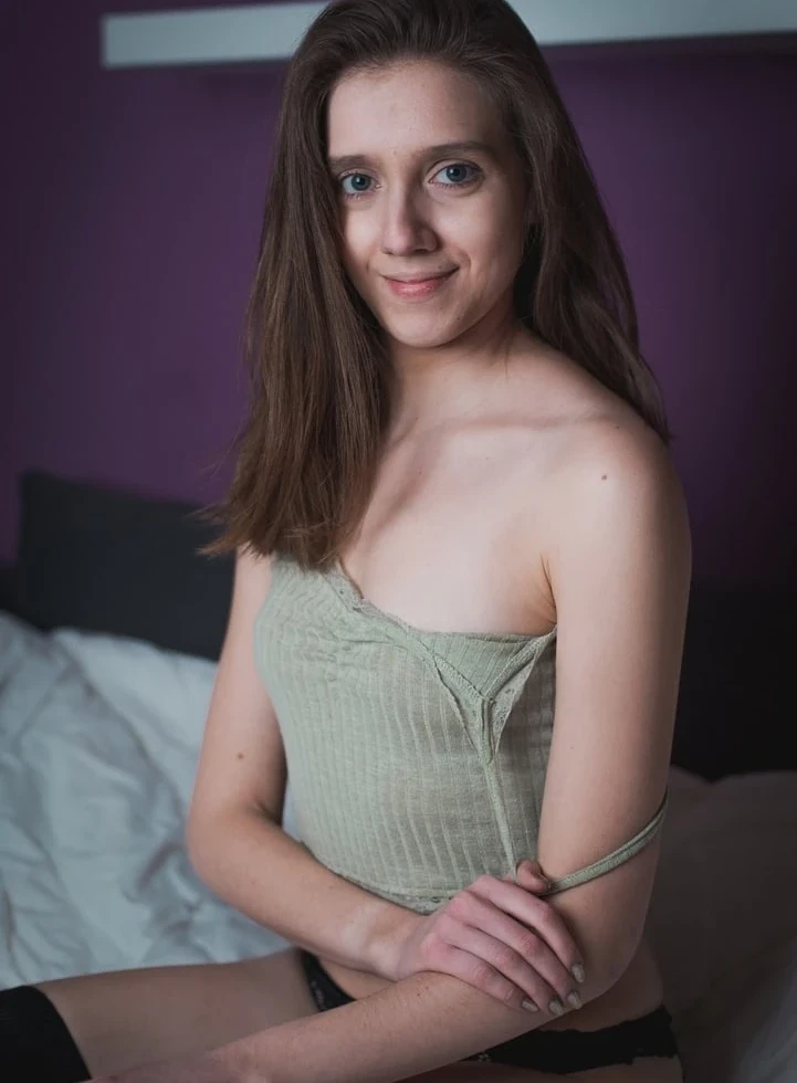 Young Slut Marina's Explicit Amateur Porn Photos