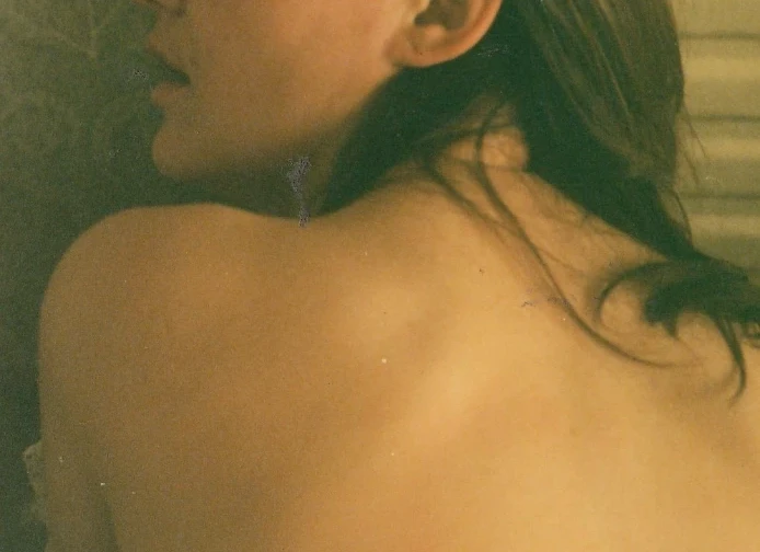 90s Teen Amateur Porn: Explicit Nympho in Action