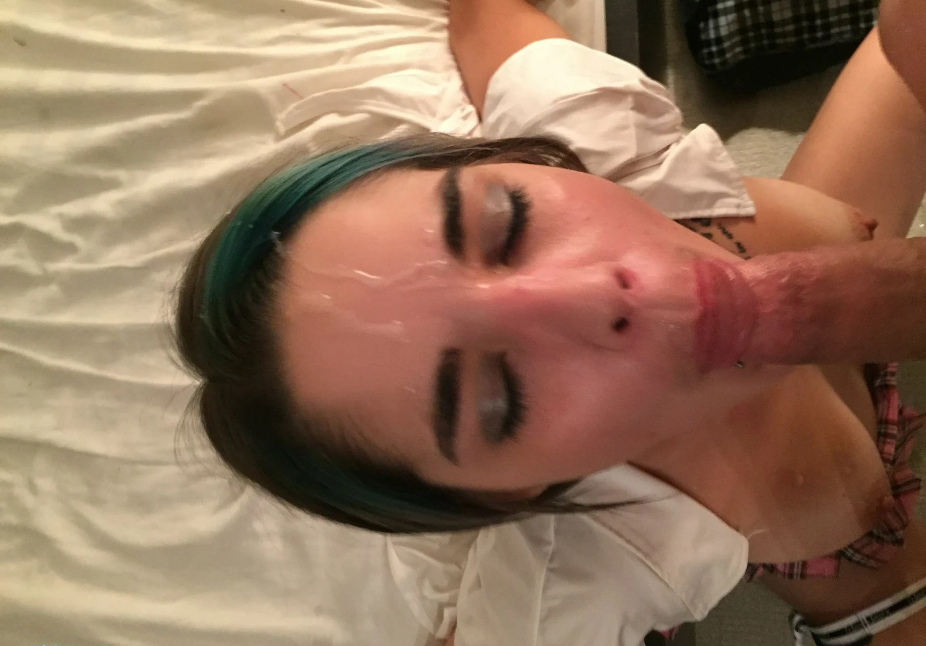 Amateur Slut Loves Toys in Every Hole - Explicit Porn Photos