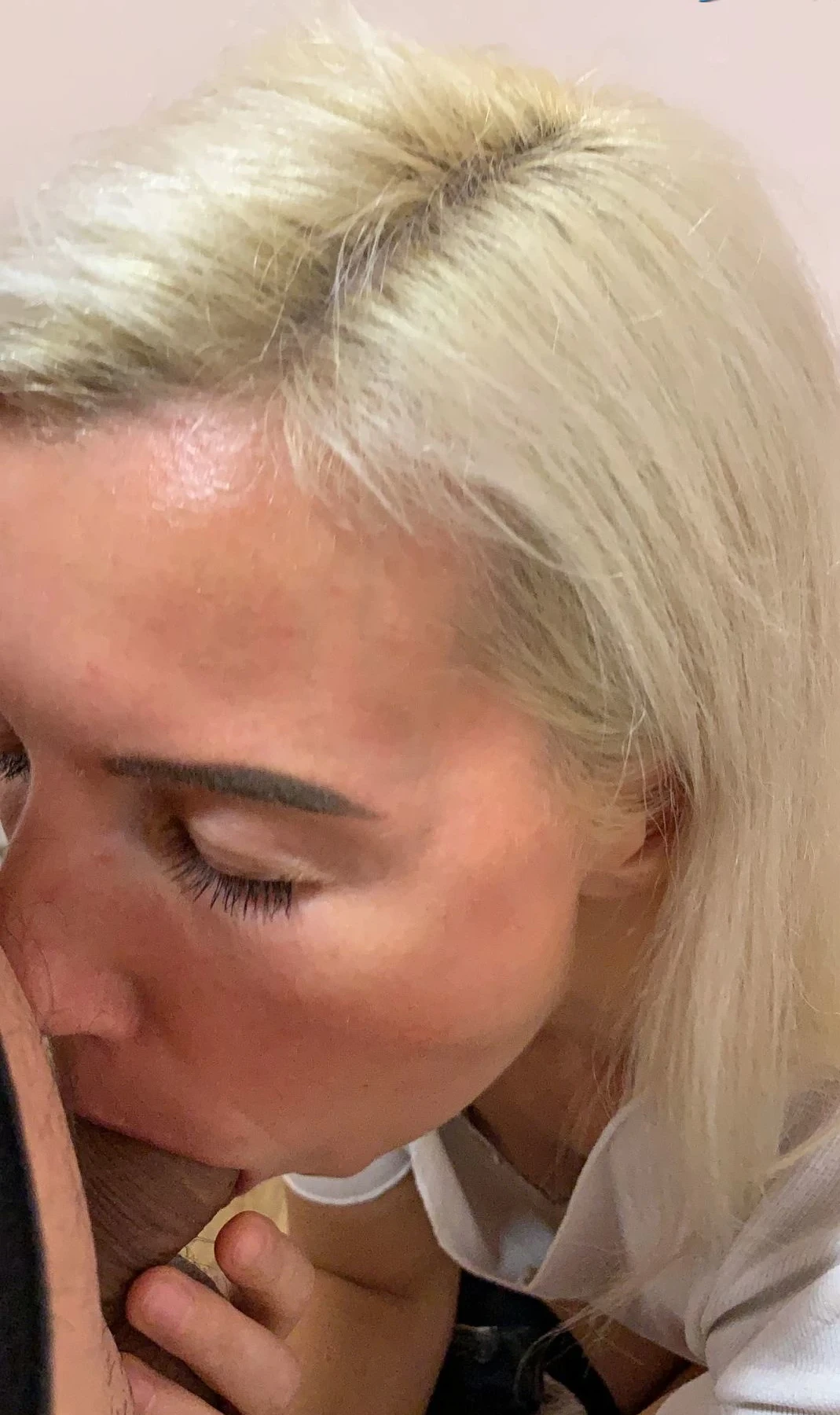 Raw Toilet Blowjob: Amateur Porn Photo with Explicit Oral Sex Action