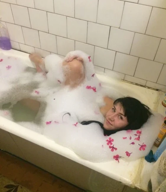 Krasnokamsk Amateur Oksana Sucks and Fucks - Explicit Homemade Porn