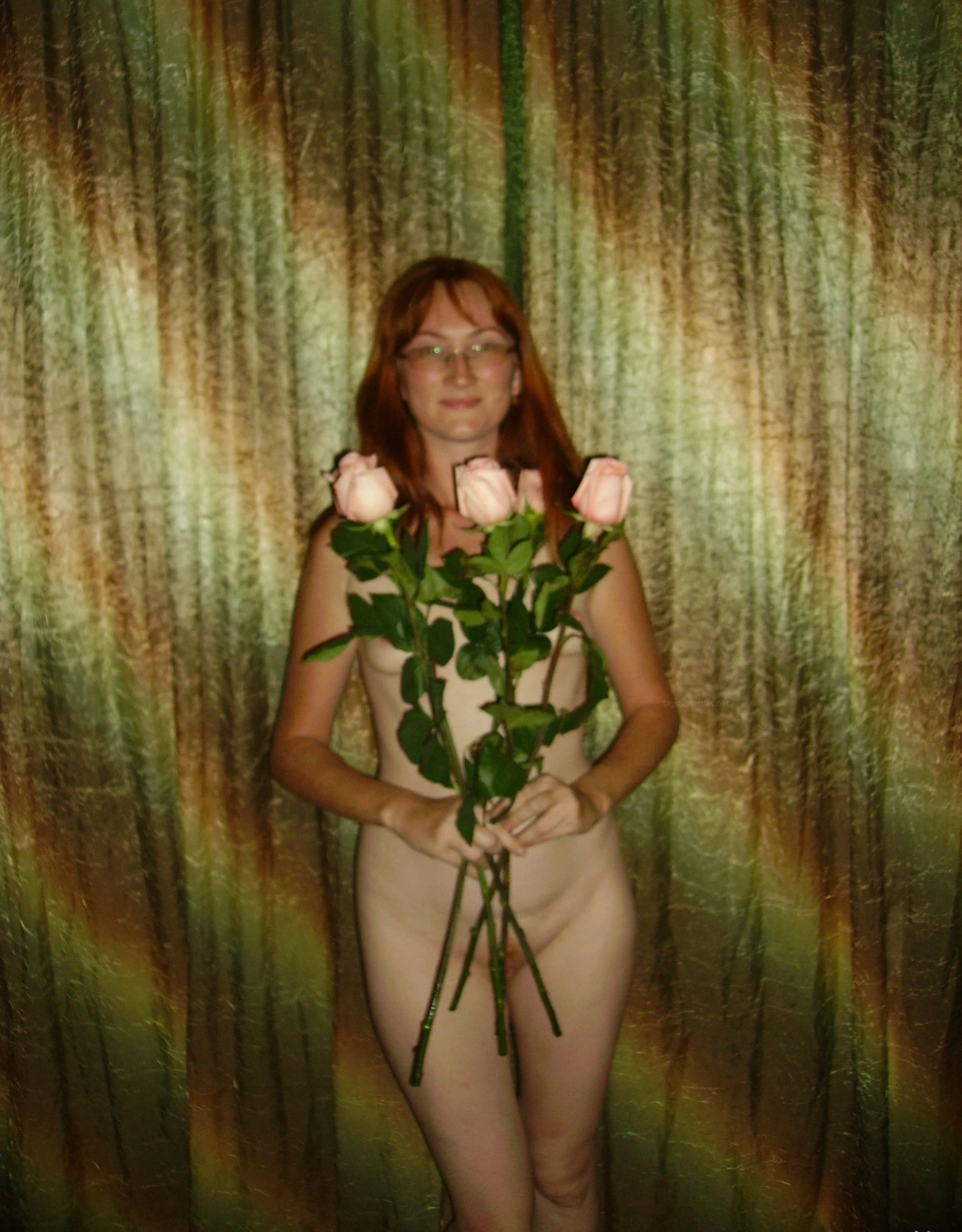 Redhead Amateur Gives in to Flowers Gift and Fucks Him