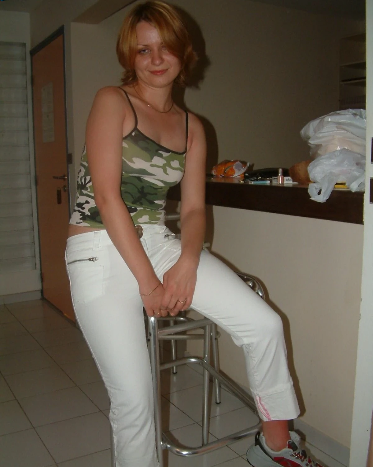 Husband's Gift to Wife: Amateur Porn Photo Session with Explicit Scenes