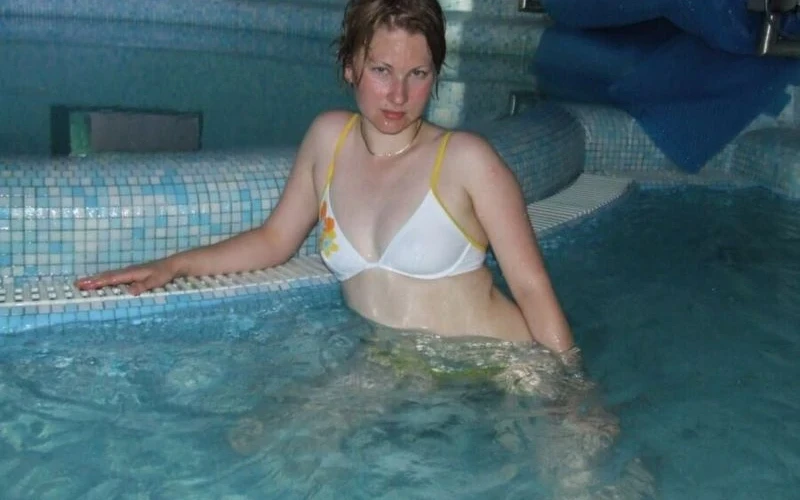 Submissive Wife Amateur Porn - Explicit Photos of Obedient Wife