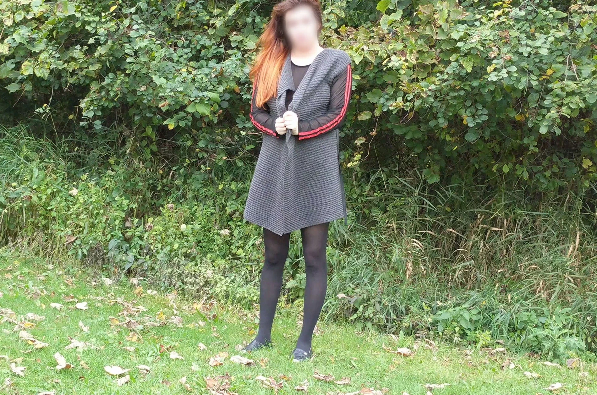 Amateur Slut Brought to the Cottage for Explicit Photo Shoot