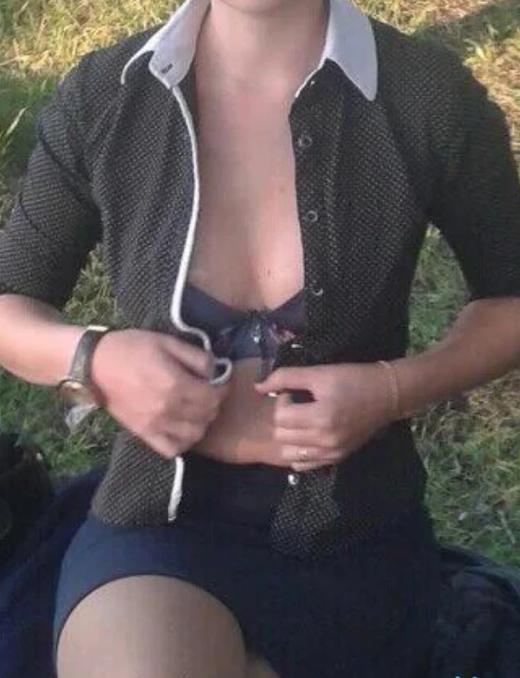 Amateur Couple Continues Explicit Sex Photoshoot - Hot XXX Action