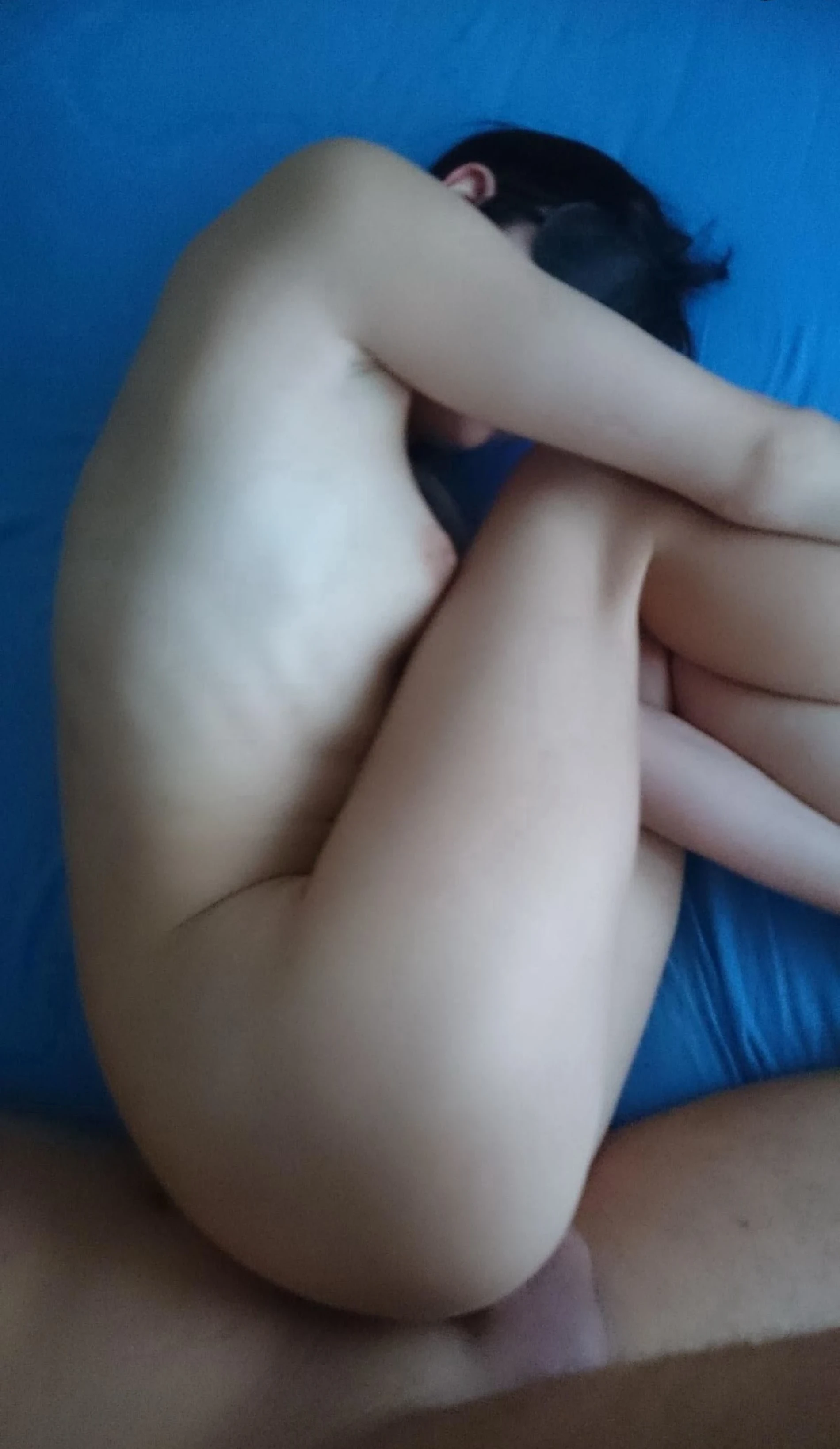 Skinny Slut's Continued Amateur Porn Photos for Review - New Explicit Pics!