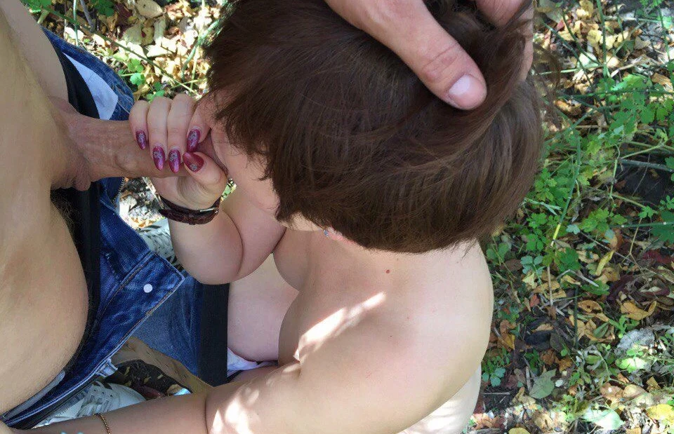 Wild Outdoor Fuck Continues: Amateur Porn Photo Series