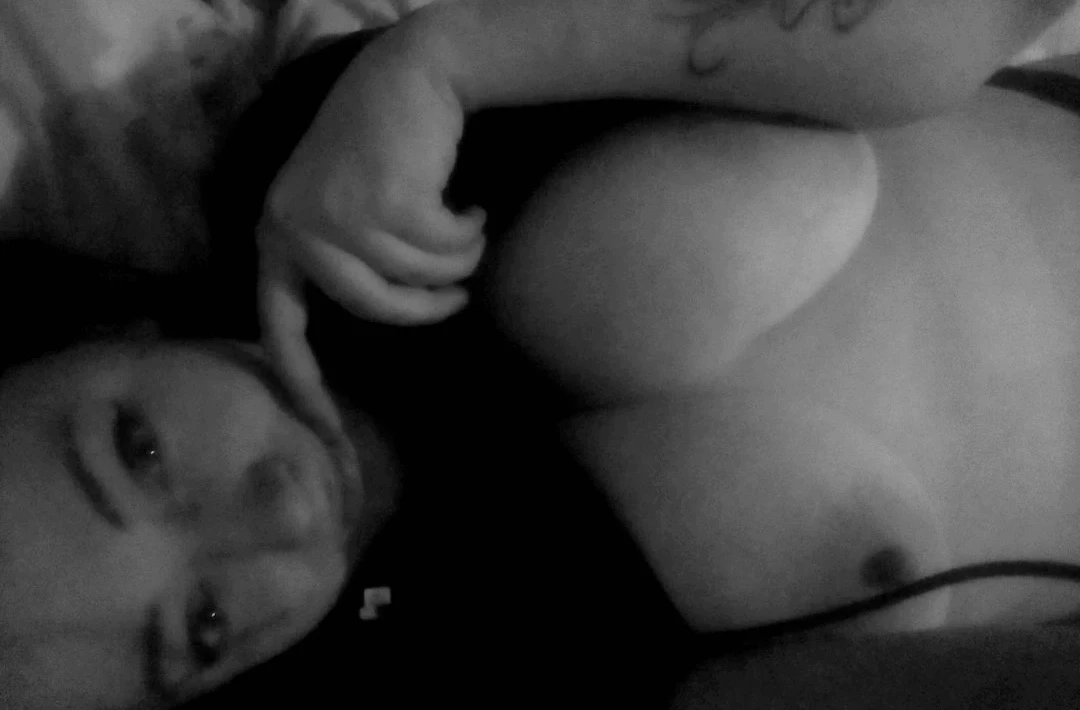 Curvy Babes Olga and Nastya Fuck Friend - Amateur Porn Photo