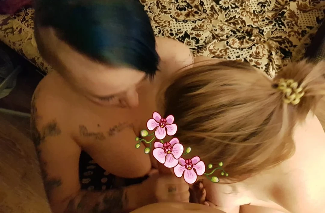 Curvy Babes Olga and Nastya Fuck Friend - Amateur Porn Photo