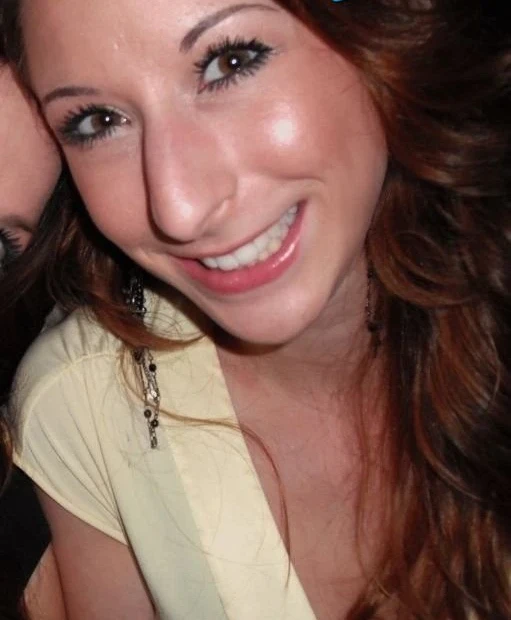 Allowed Girlfriend to Fuck Others: Amateur Porn Photo with Explicit Threesome Action