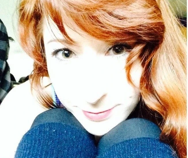 Allowed Girlfriend to Fuck Others: Amateur Porn Photo with Explicit Threesome Action