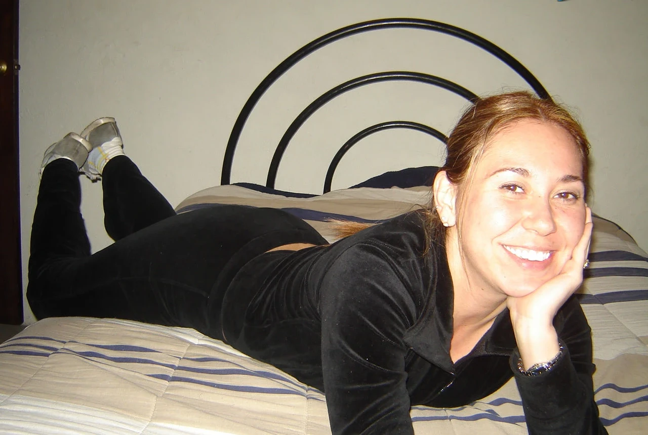 Fiery Slutty Bride in Amateur Porn Photos - Redhead Fiancee Gets Naughty