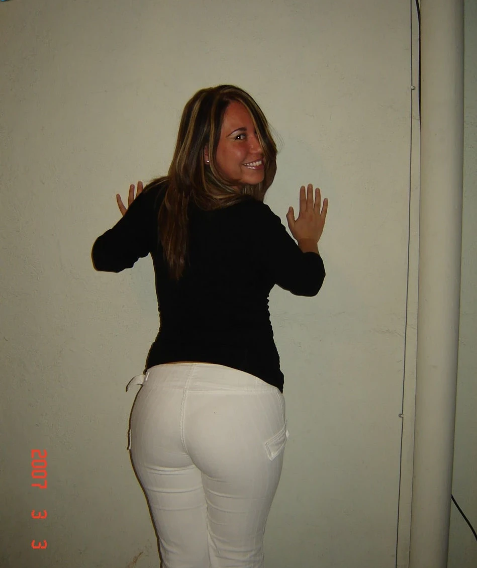 Fiery Slutty Bride in Amateur Porn Photos - Redhead Fiancee Gets Naughty