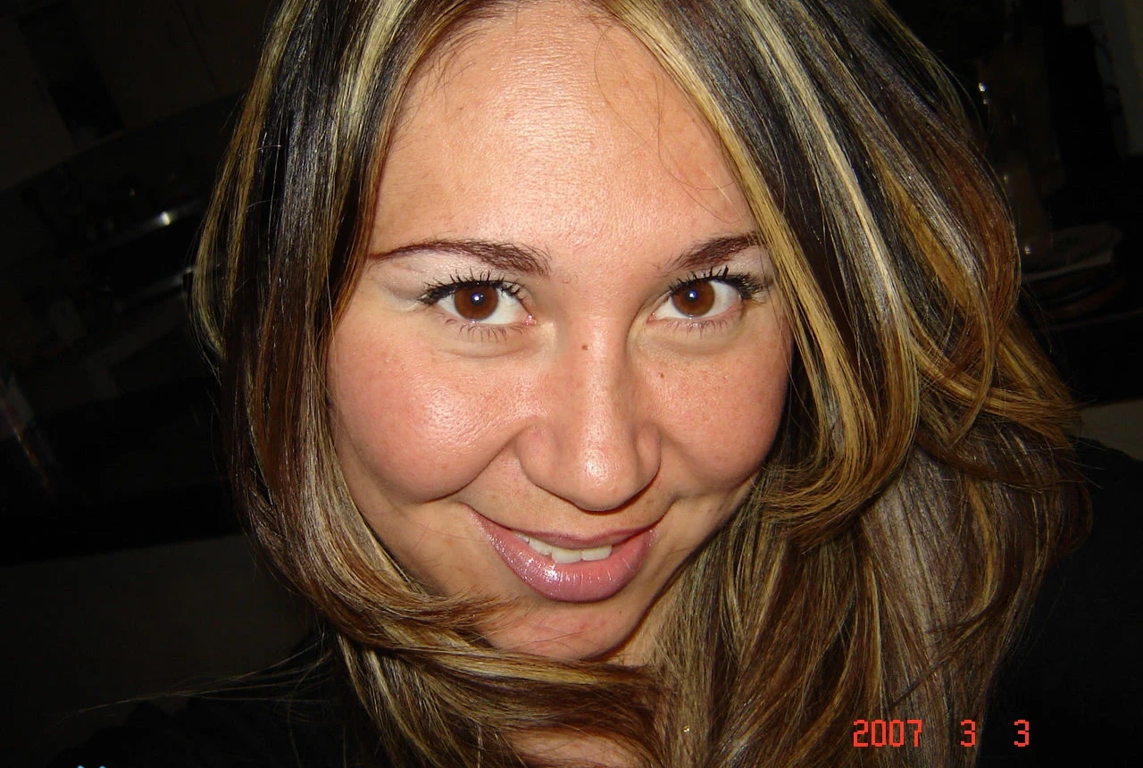 Fiery Slutty Bride in Amateur Porn Photos - Redhead Fiancee Gets Naughty