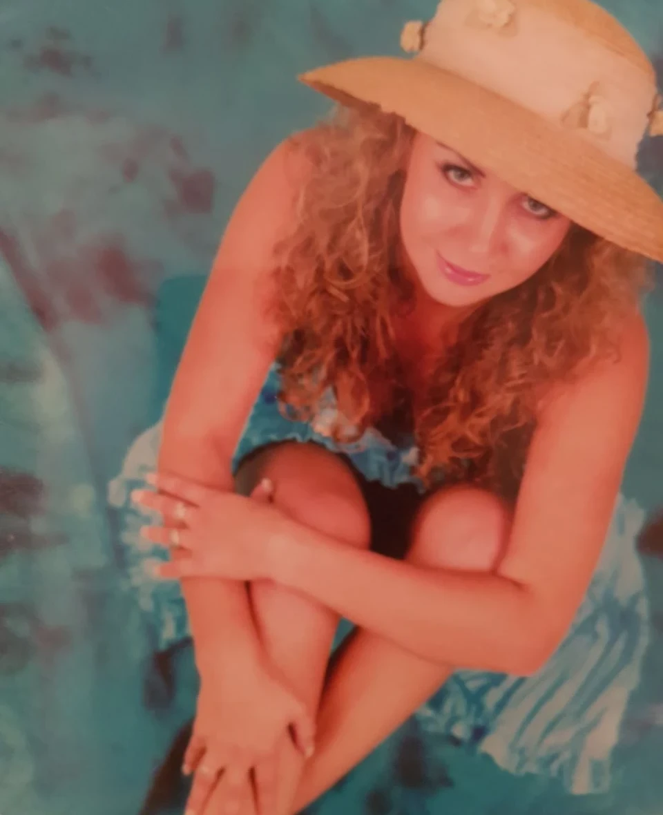 Hotwife Elena Deepthroats in Amateur Porn Photo - Explicit Blowjob Action