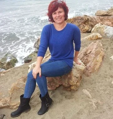 Amateur Wife Elizabeth Gets Fucked in Various Positions - Explicit Homemade Porn