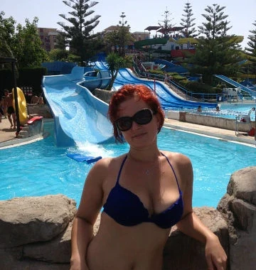 Amateur Wife Elizabeth Gets Fucked in Various Positions - Explicit Homemade Porn