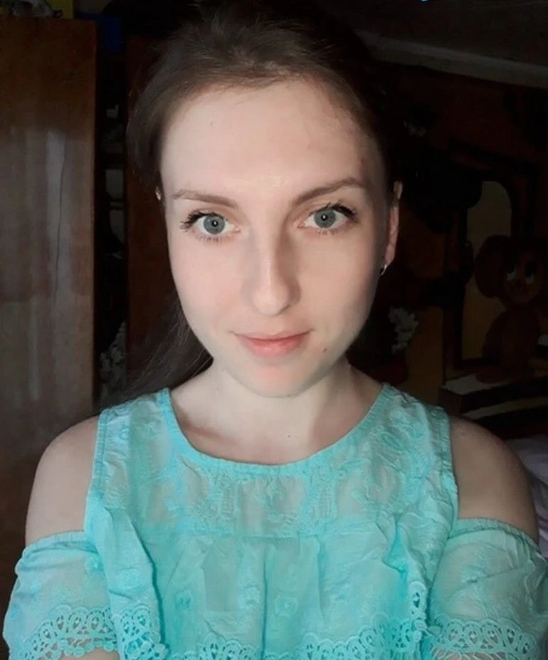 Amateur Slut Marinika Part 1: Explicit Porn Photos