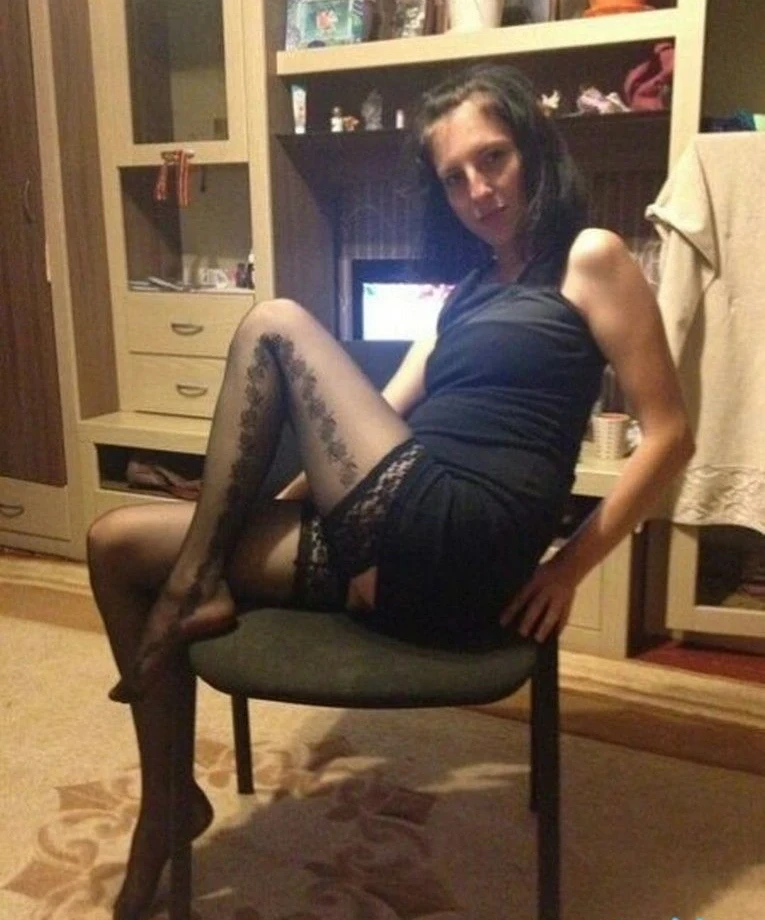 Amateur Slut Marinka Part 2: Explicit Homemade Porn Pics