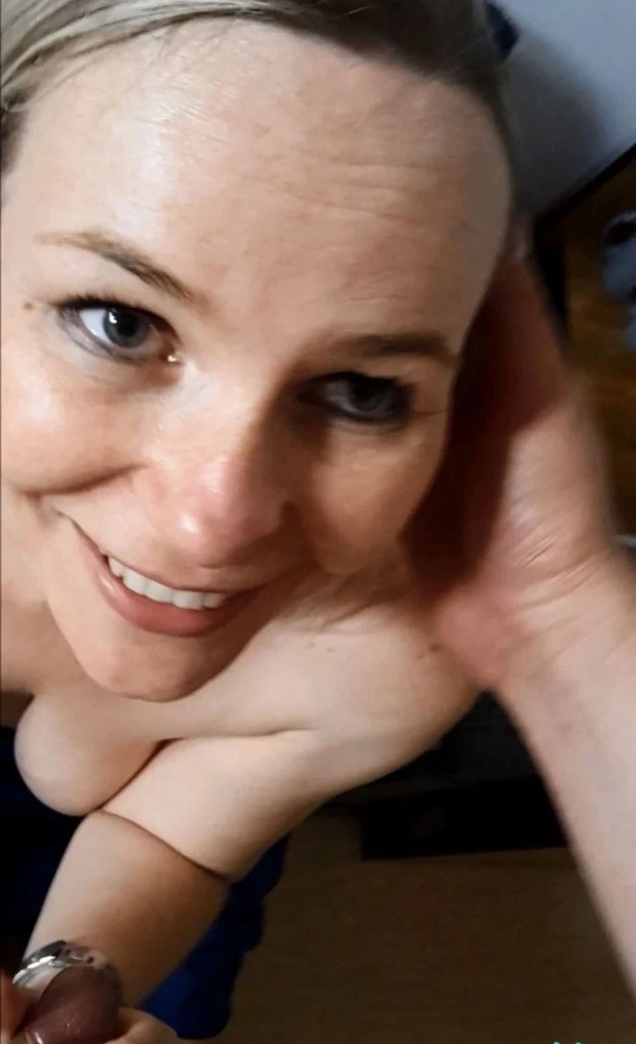 Explicit Amateur Slut Rita 2: Hardcore Porn Photos