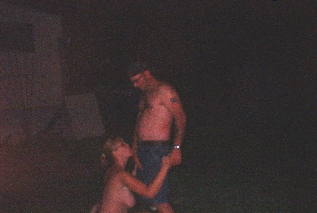 Big Boobed Amateur Exposed: XXX Amateur Porn Pics