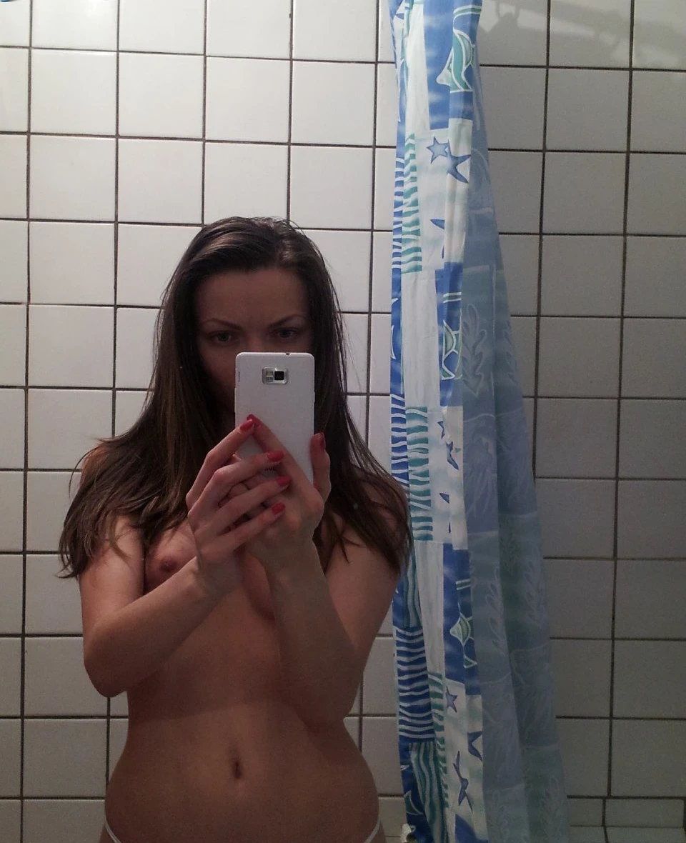 Amateur Slut Sells Her Porn for Cash - Explicit Homemade XXX Content