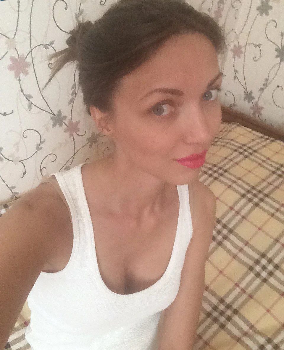 Amateur Slut Sells Her Porn for Cash - Explicit Homemade XXX Content