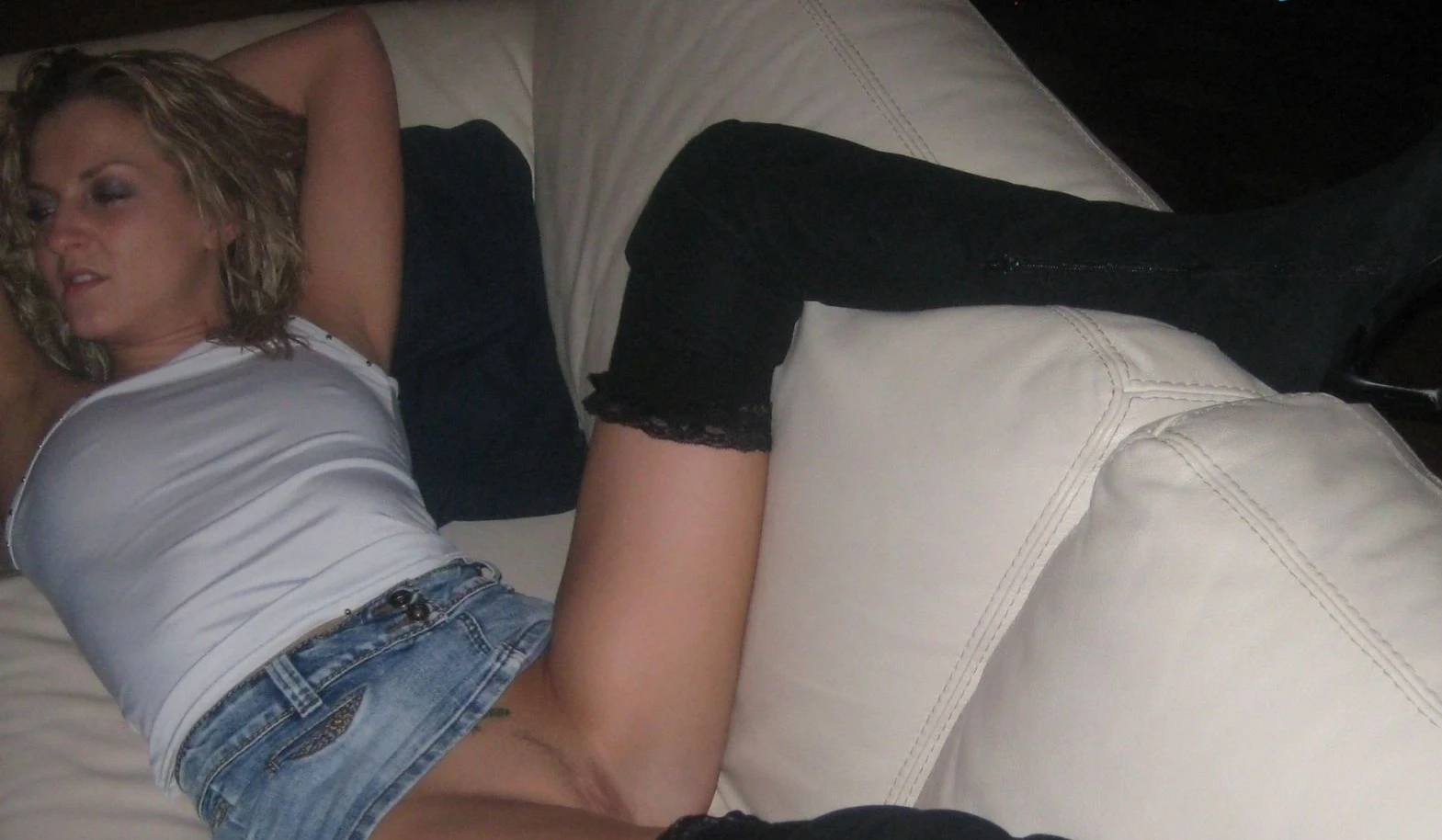 Slim Blonde Babe Fucks Boyfriend - Amateur Porn Pics