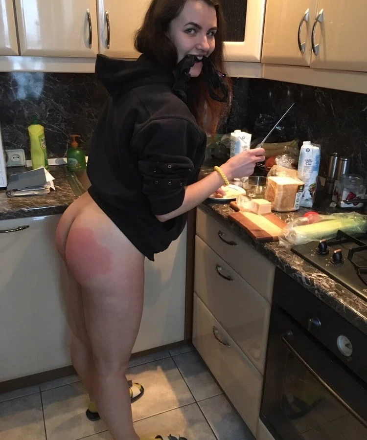 Tanyushka the Ultimate Cum Dumpster: Explicit Amateur Porn Photos