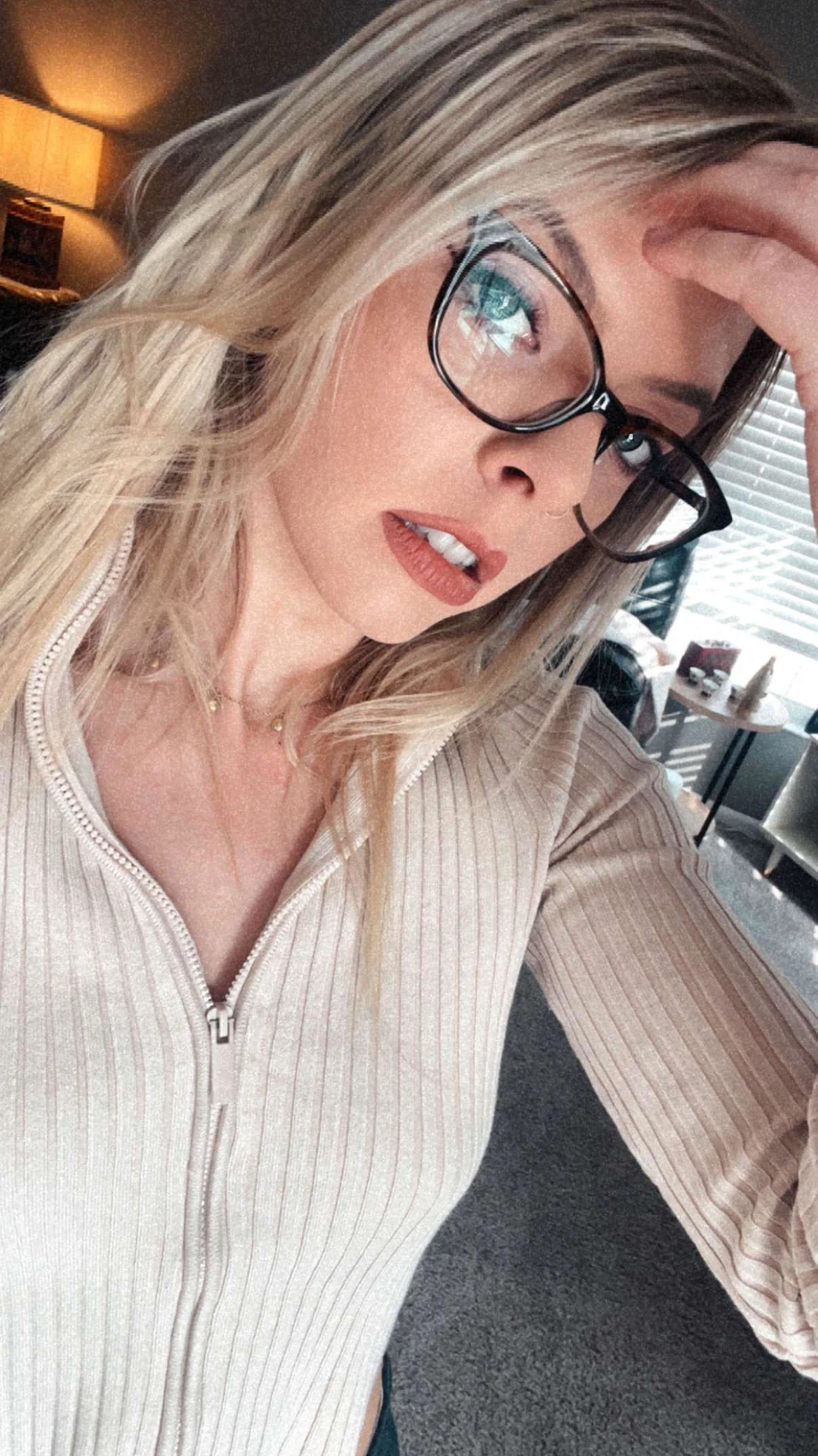 Amateur Blowjob and Cum Facial: Hot Cumshot on Face