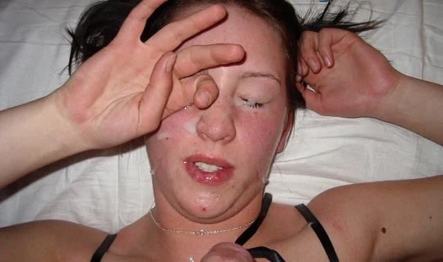 Latex-clad babe gets fucked hard in amateur porn pics