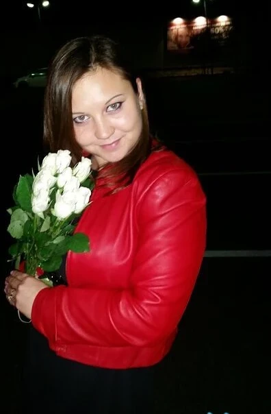 Married Slut Julia Fills Cock! Explicit Amateur Porn Photo