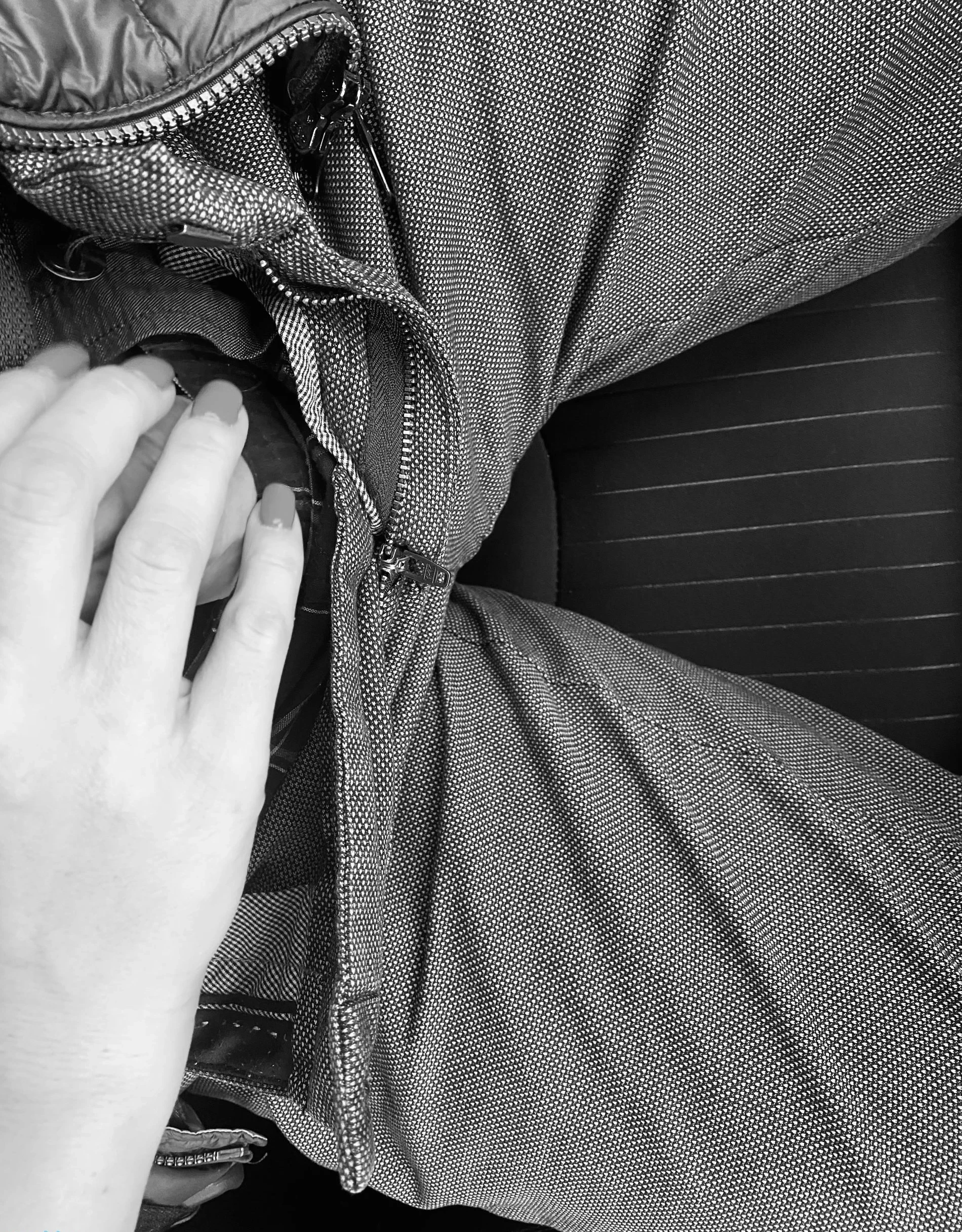 Hot Wife Gives Blowjob in Car - Amateur Porn Photos