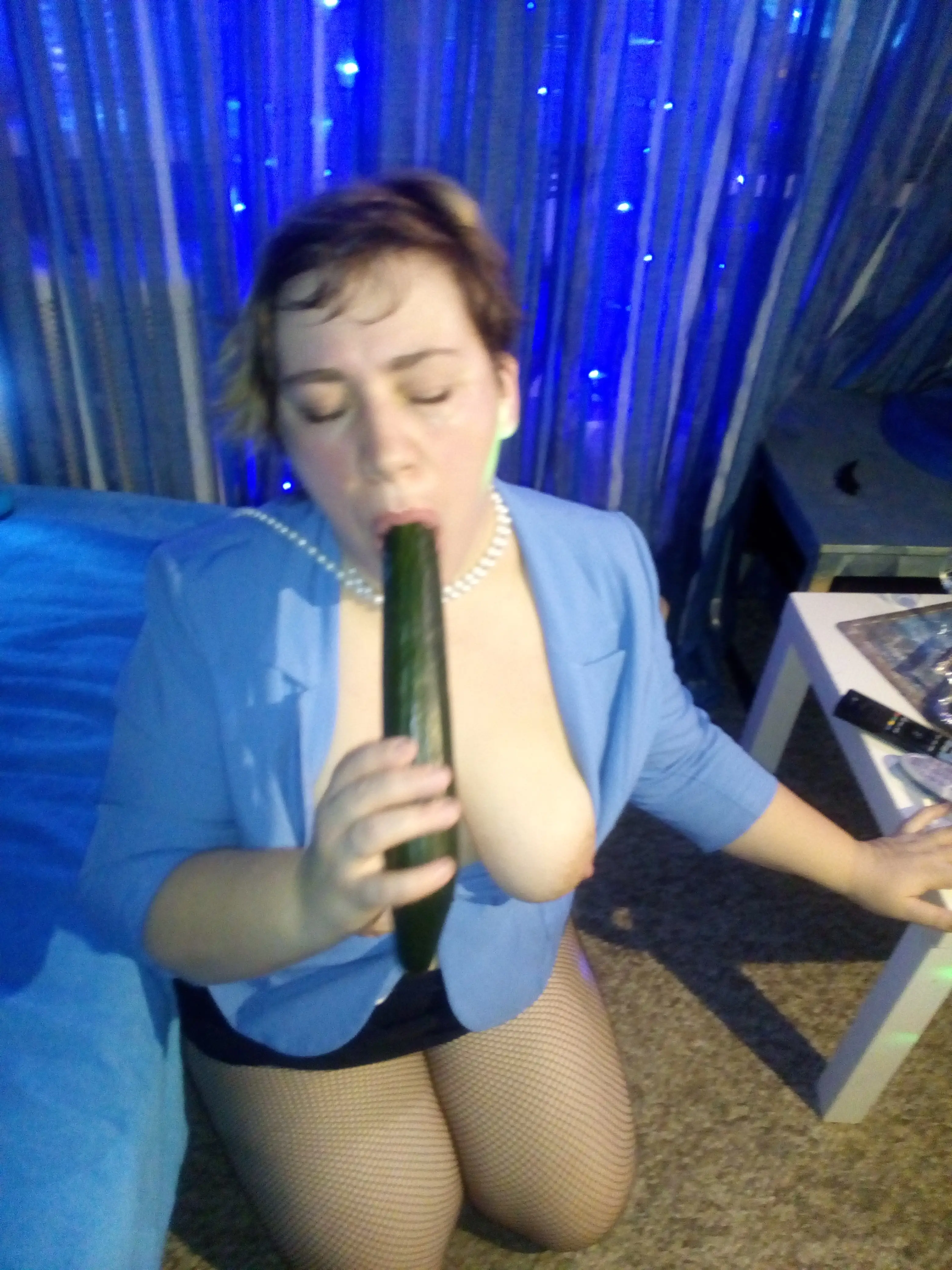 Mature MILF Exposes Tits and Pussy in Amateur Porn Pic