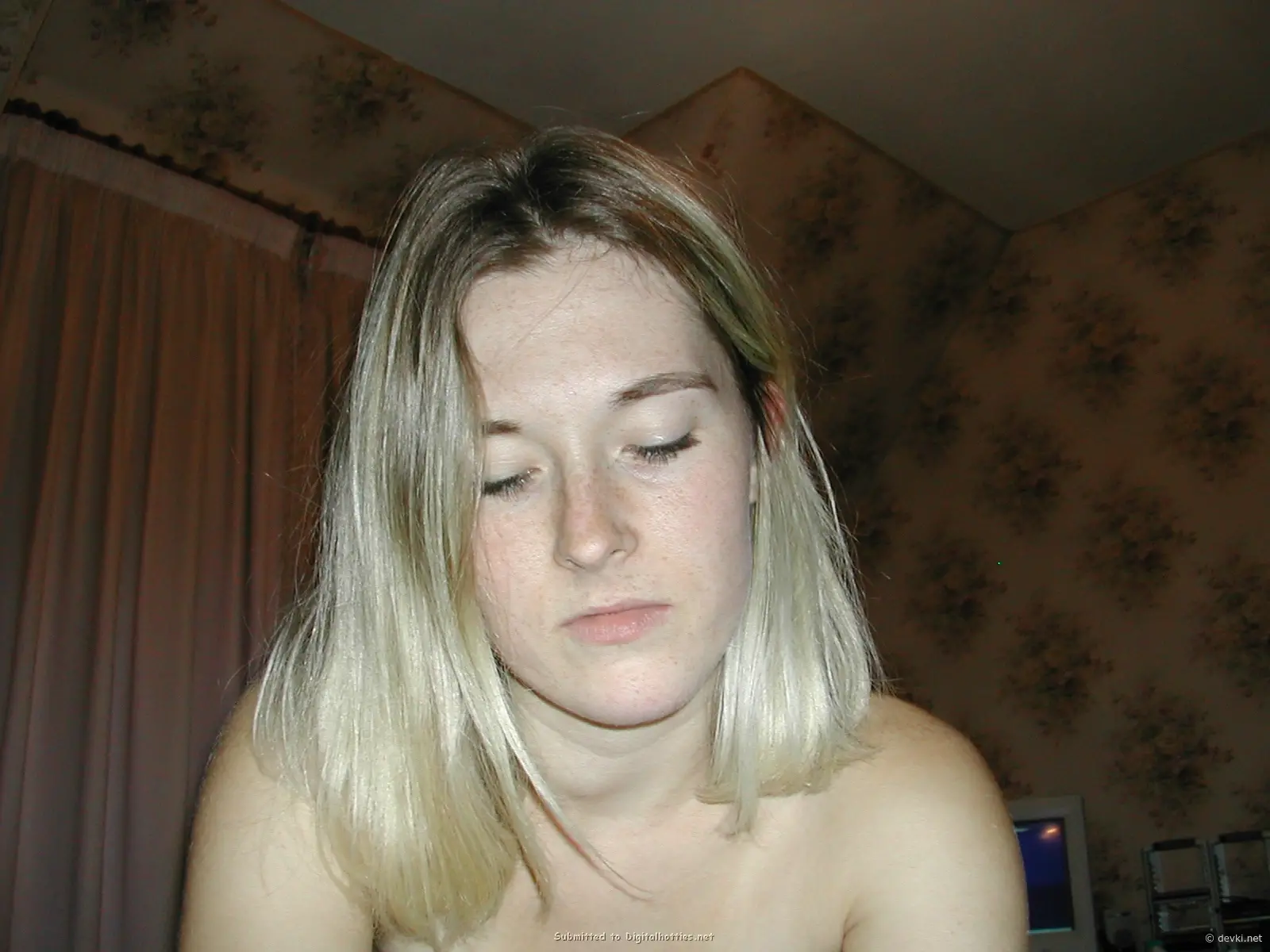 Amateur Blowjob Pics: Naughty Homemade Photos of a Cock-Sucking Babe