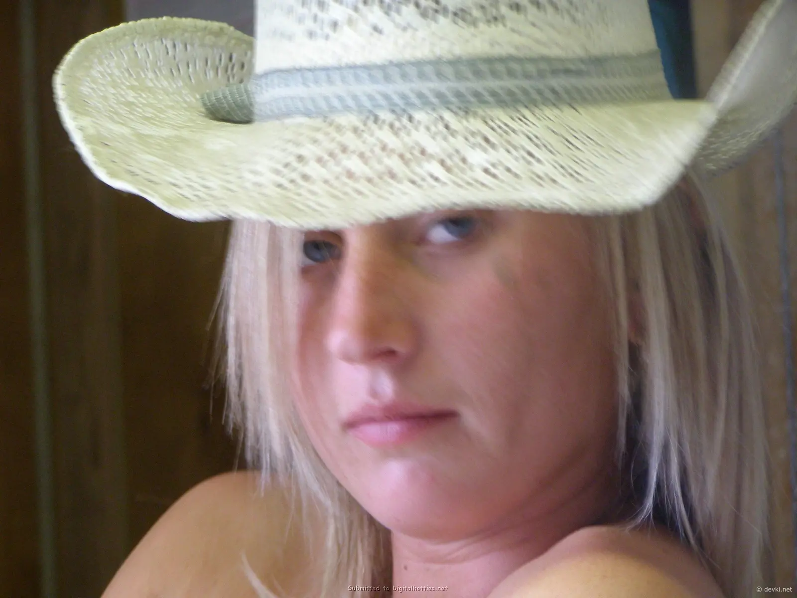 Hot Homemade Wife Amateur Porn Pics - Explicit XXX Photos