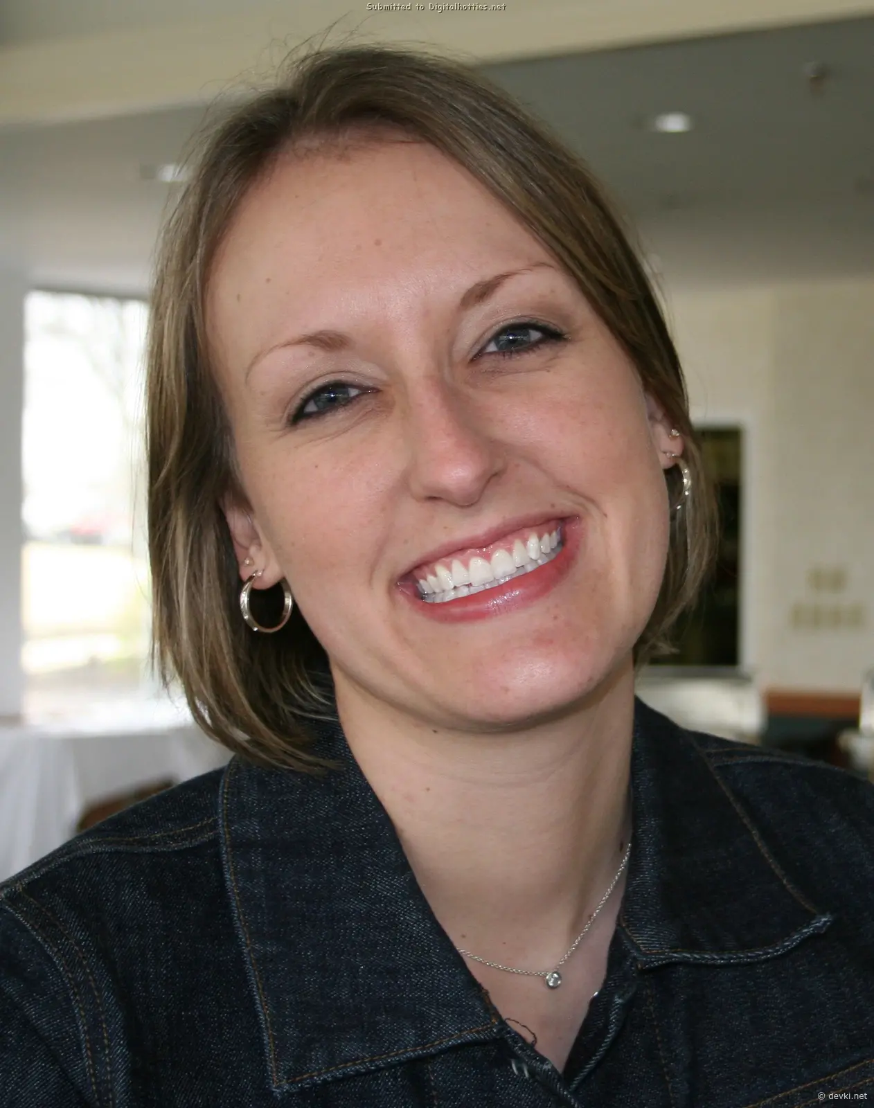 Uninhibited MILF Amateur Porn Photos - Explicit and Bold!