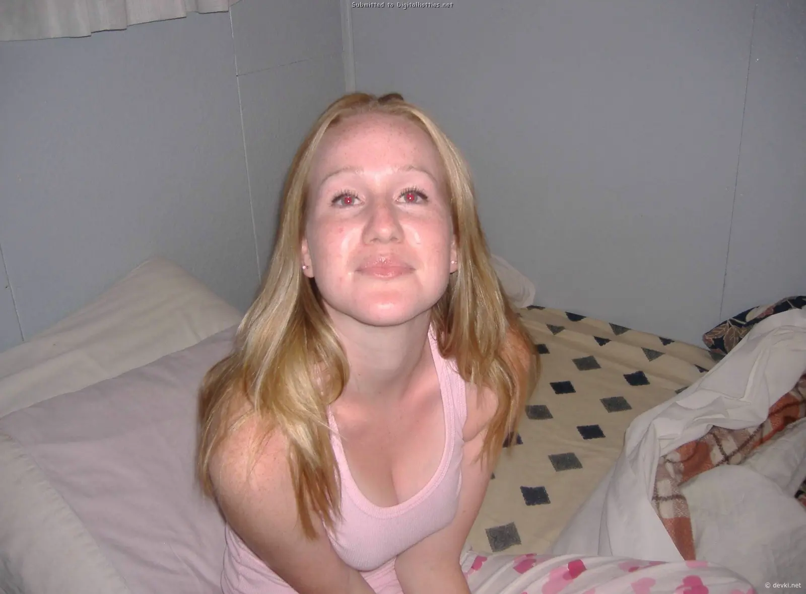 Double Blowjob: Slut Sucks Two Dicks in Amateur Porn Pic