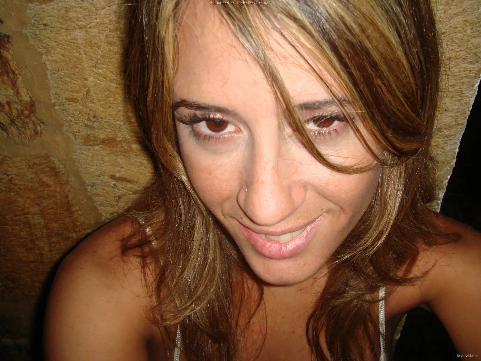 Hardcore Doggy Style Fuck with Tanned Amateur Slut