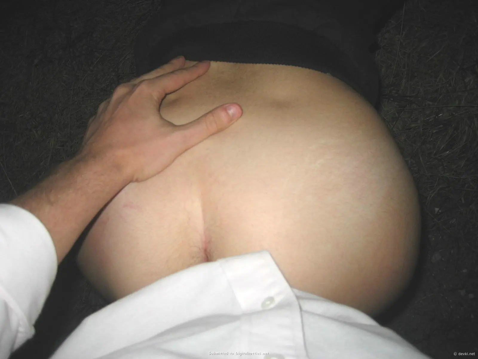 Amateur Slut Sucks Cock Like a Pro in XXX Photo Shoot