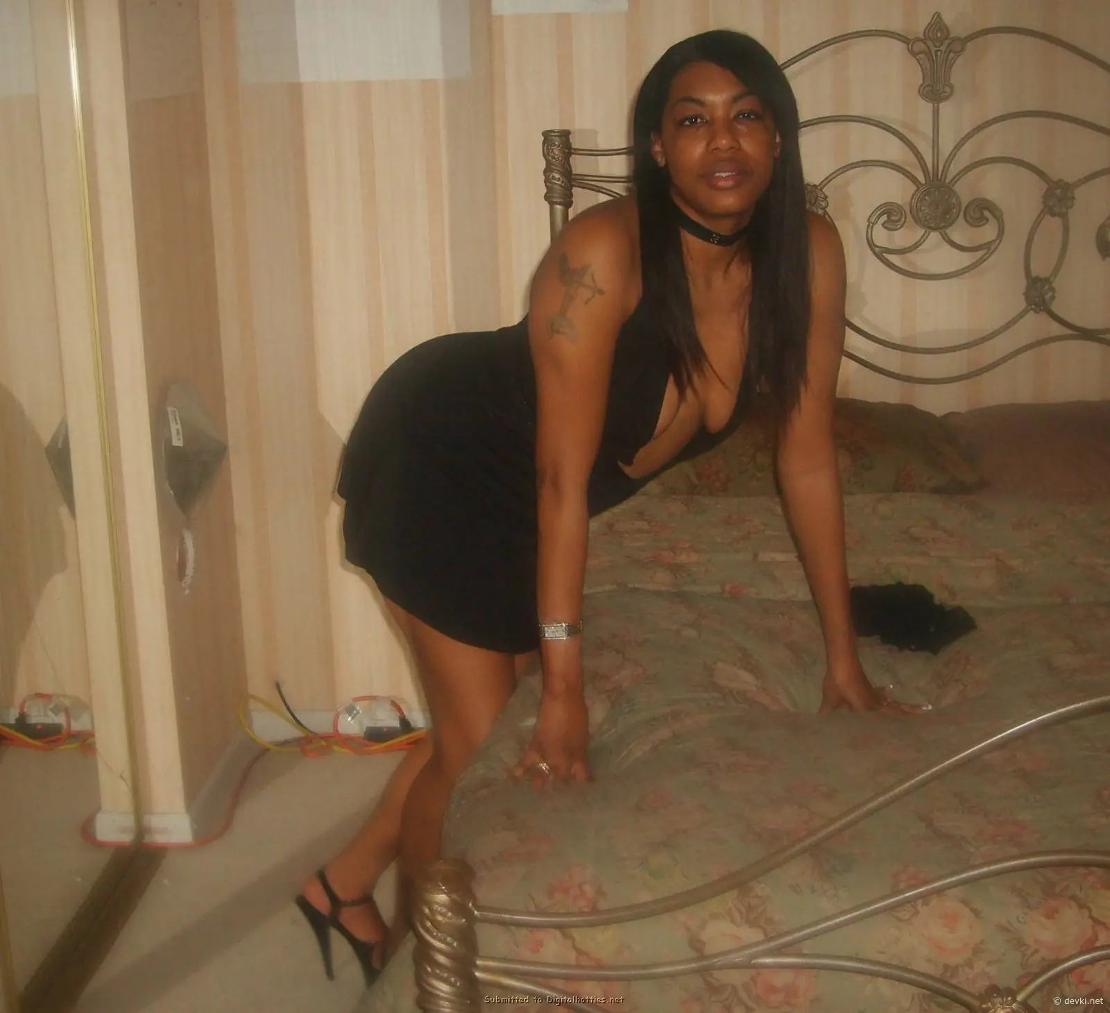 Black Babe in Hardcore Gangbang