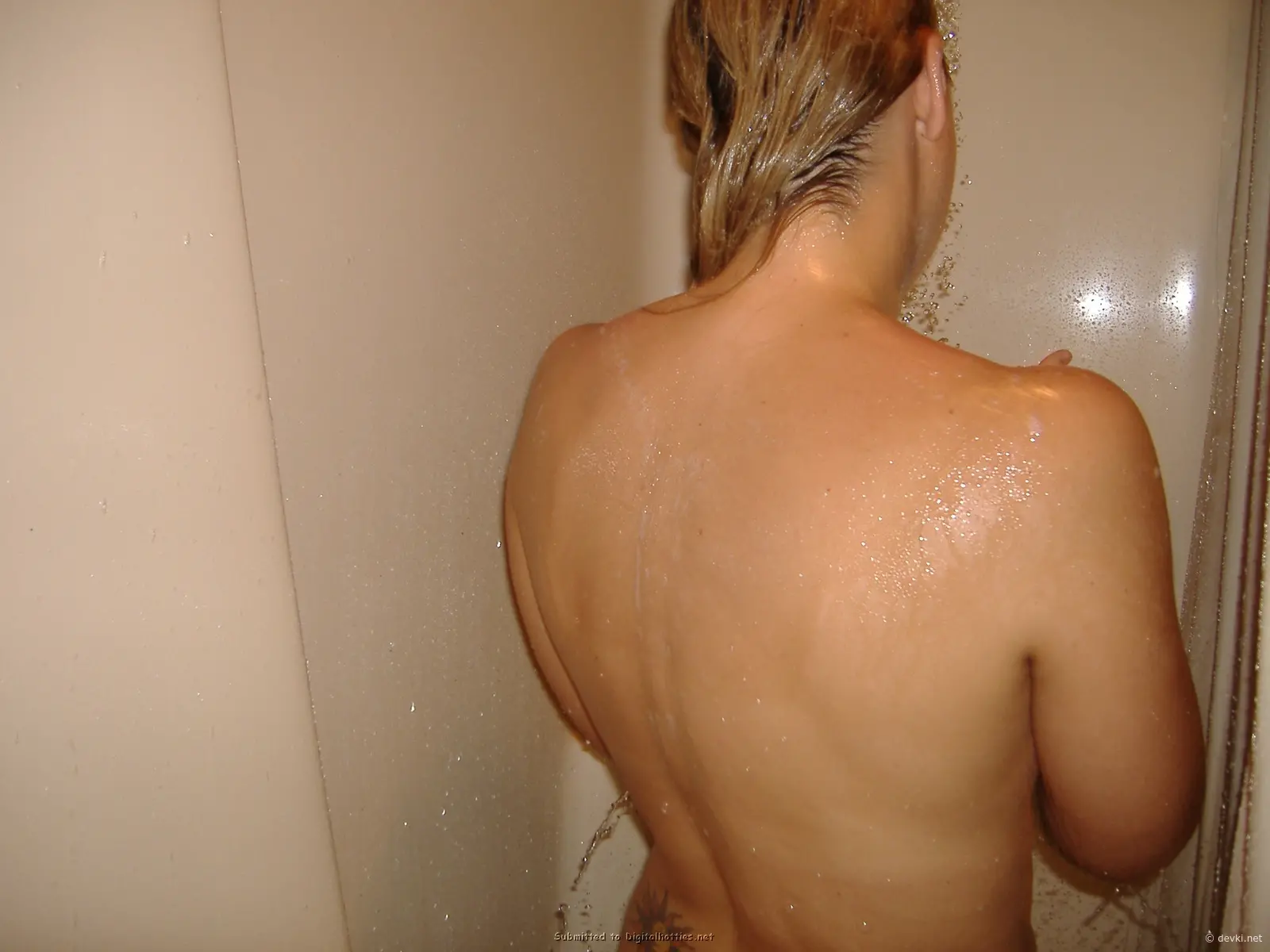 Nude Pussy Amateur Porn Photo: Explicit Close-Up Shot