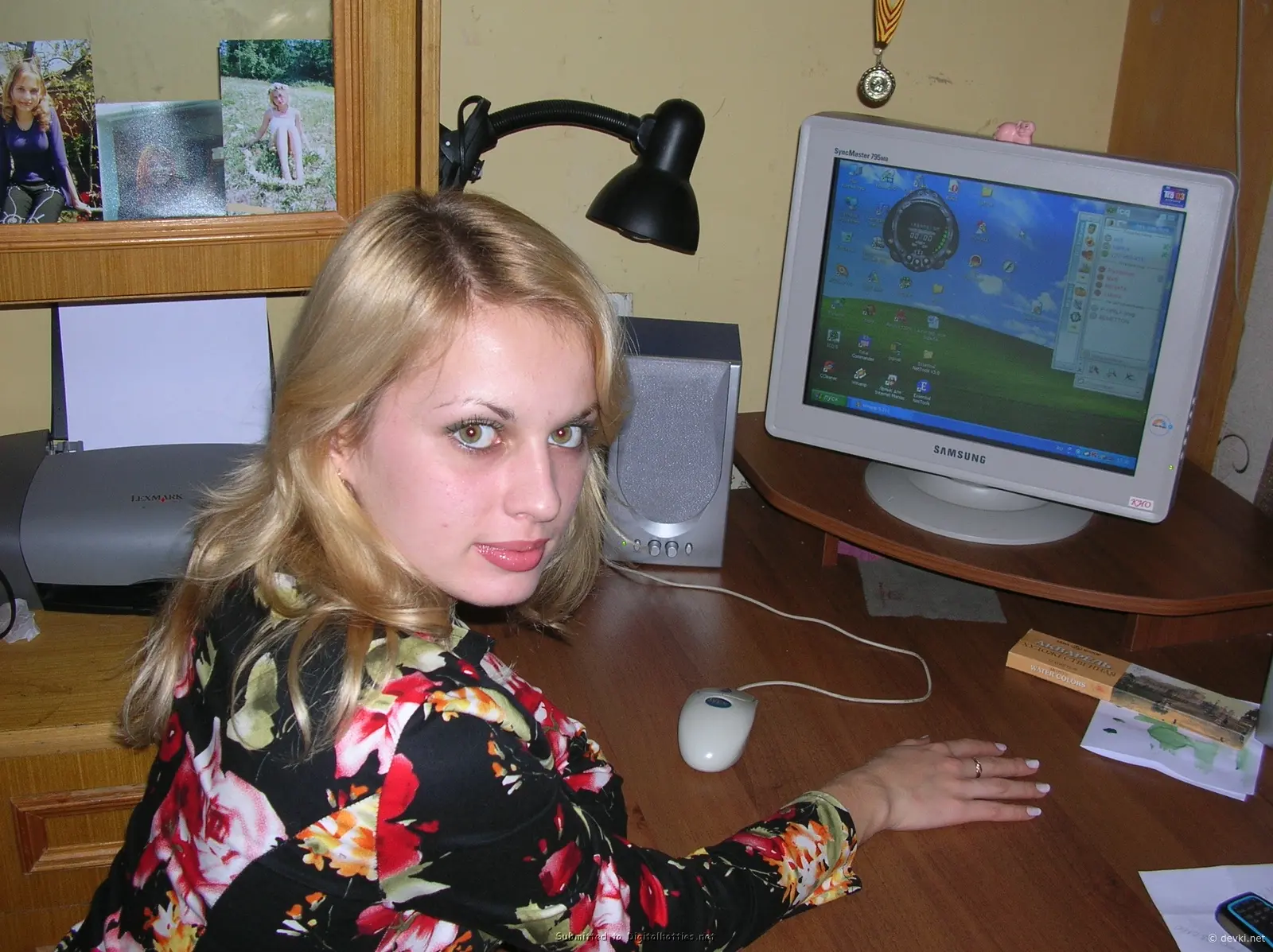 Russian Teen Amateur Porn Girls: Explicit Photos