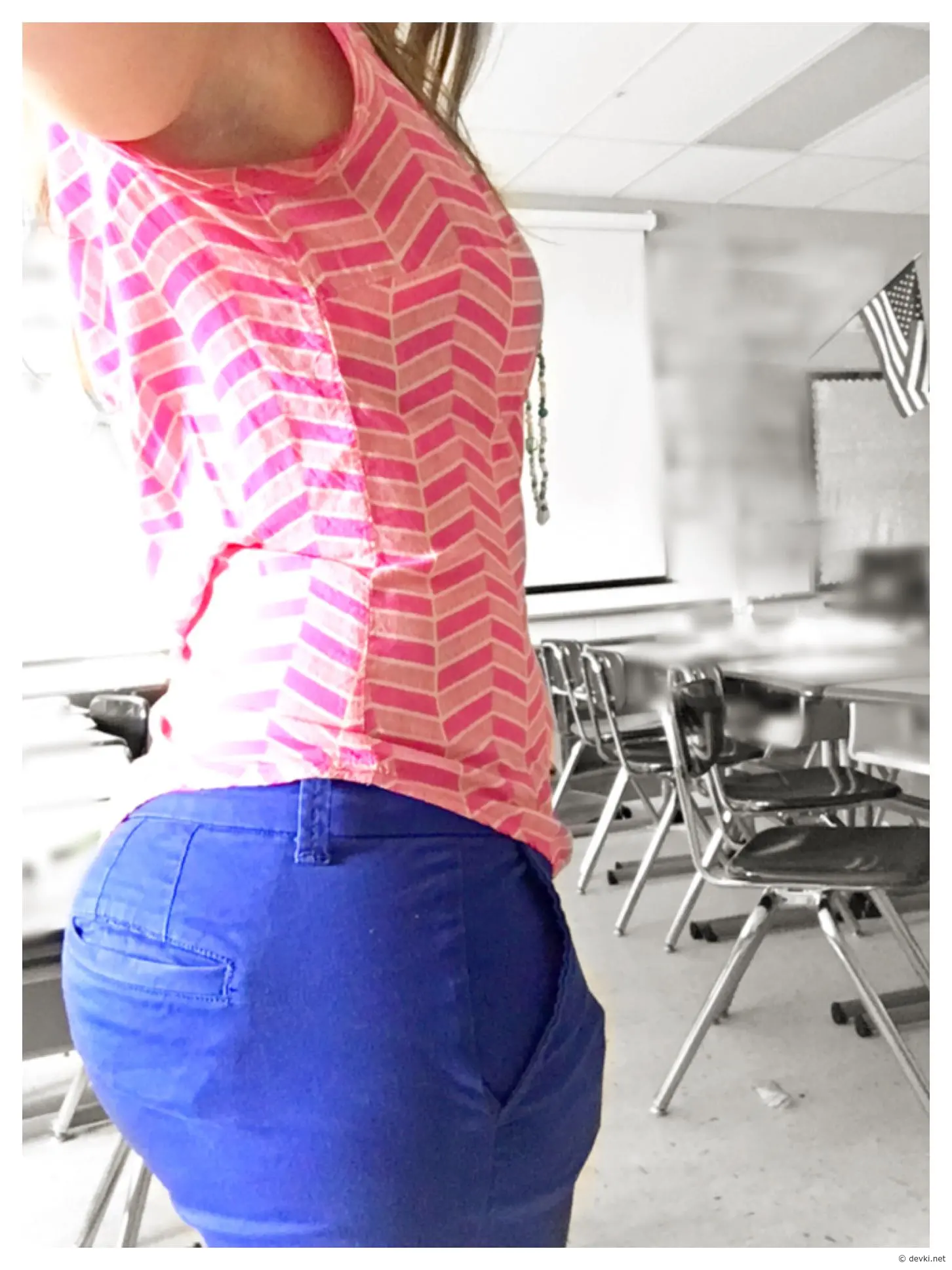 Seductive Amateur Movement: Sensual Pose and Provocative Stance [Explicit]