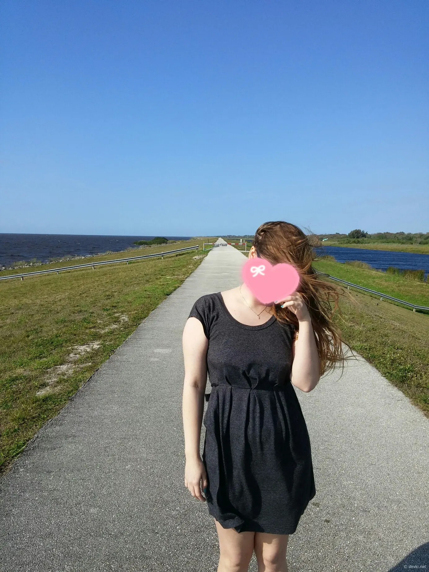 Amateur Porn: Mysterious Silhouettes Unleashed in Explicit Photos