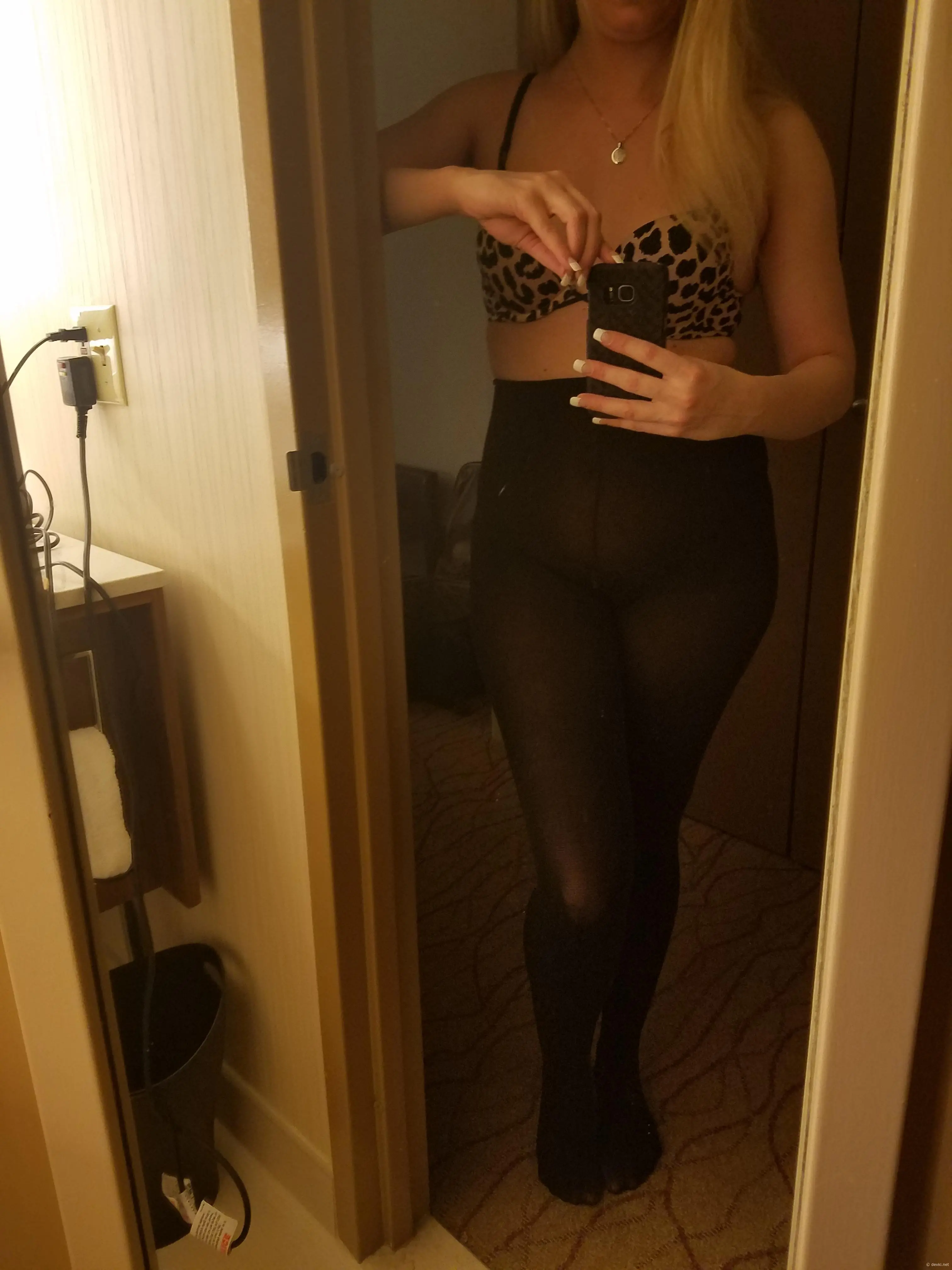 Hot Amateur Girl's Sexual Secrets Unveiled in Explicit Porn Photos